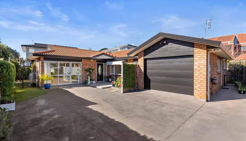 3B Pine Road, Orewa