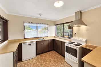 81 Herbert Avenue , Cloverlea