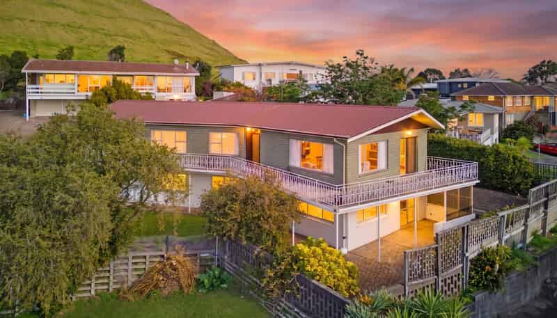 5 Conifer Lane, Mangere Bridge