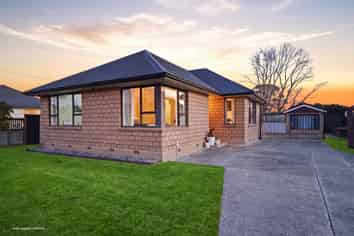 90 Ascot Avenue, North New Brighton