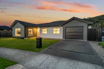 24 Fenwick Crescent, Wallaceville