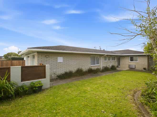 34 Truby King Street, Merrilands