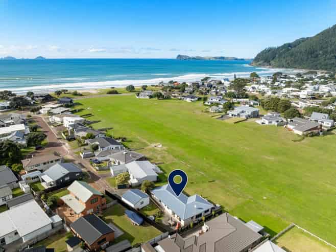 16 Braddock Grove, Pauanui