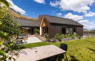 28 Myles Way, Lower Shotover