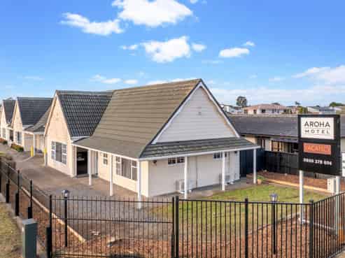 ACCOMMODATION CASH FLOW  LARGE FREEHOLD
