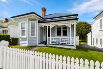 Auckland - Address withheld