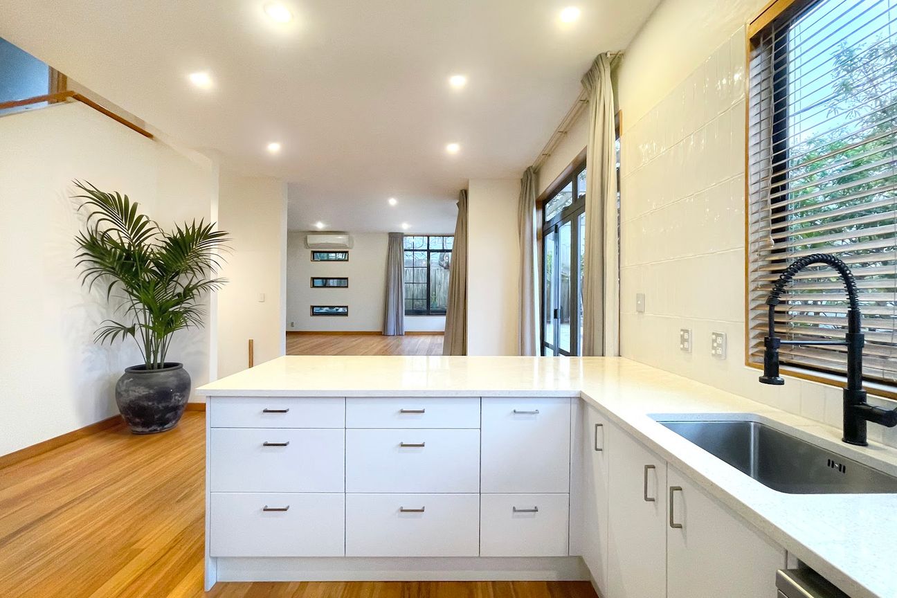 Affordable Buying in a Premium Location - Aanzicht 6