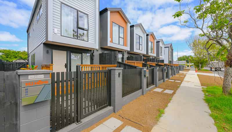 4/460 Massey Road, Mangere East