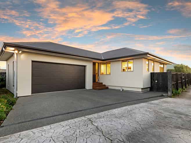 423 Bower Avenue, Parklands