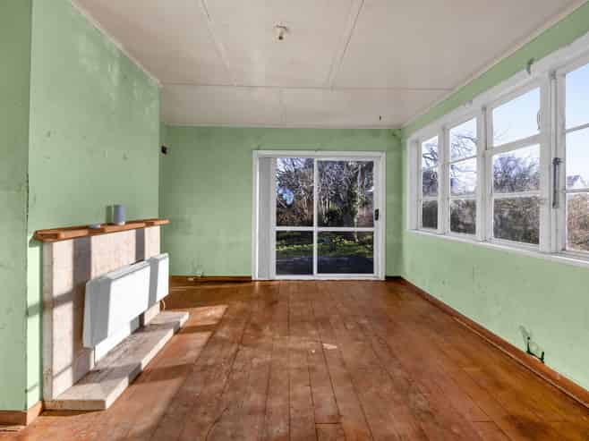 6 Acourt Street, Hawera