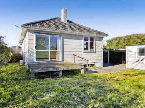 6 Acourt Street, Hawera