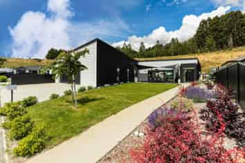 62 Risinghurst Terrace, Lower Shotover