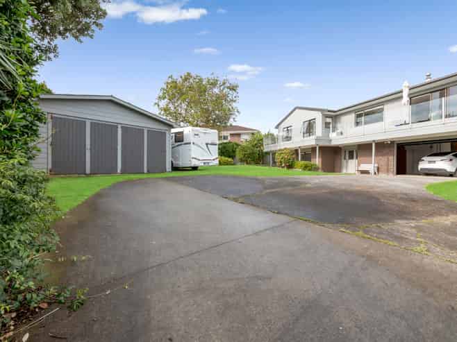 12 Bucklands Beach Road, Bucklands Beach