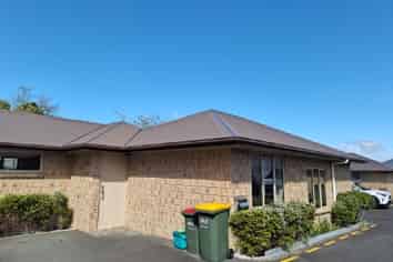 3/114 Old Farm Road, Hillcrest