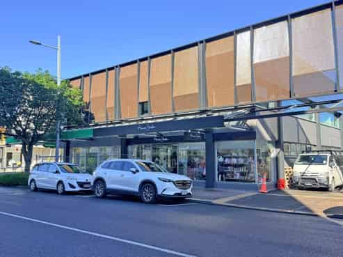 Desirable retail tenancy