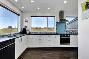 304 York Road, Midhirst