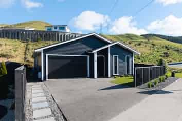131 Melksham Drive, Churton Park