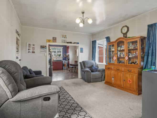 42 King Street, Mosgiel