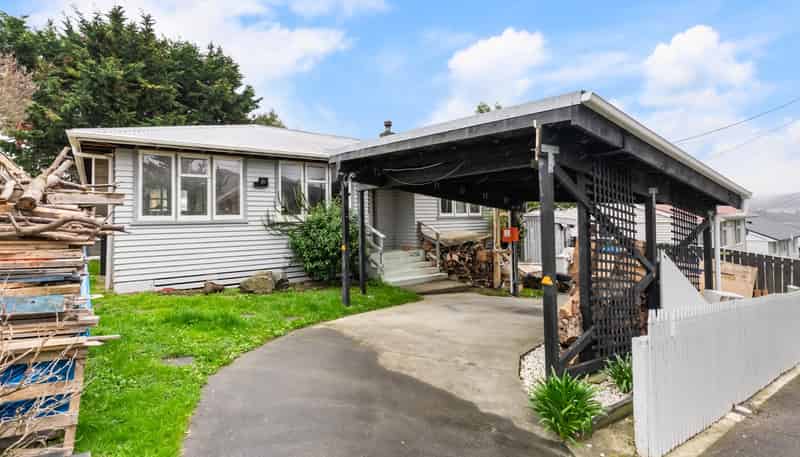 4 Amundsen Grove, Stokes Valley