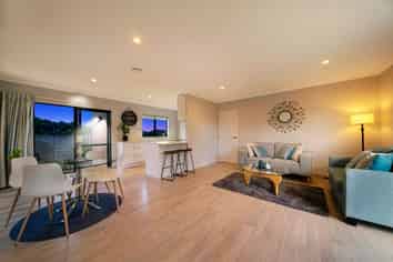 3/28 Lakeside Drive, Orewa