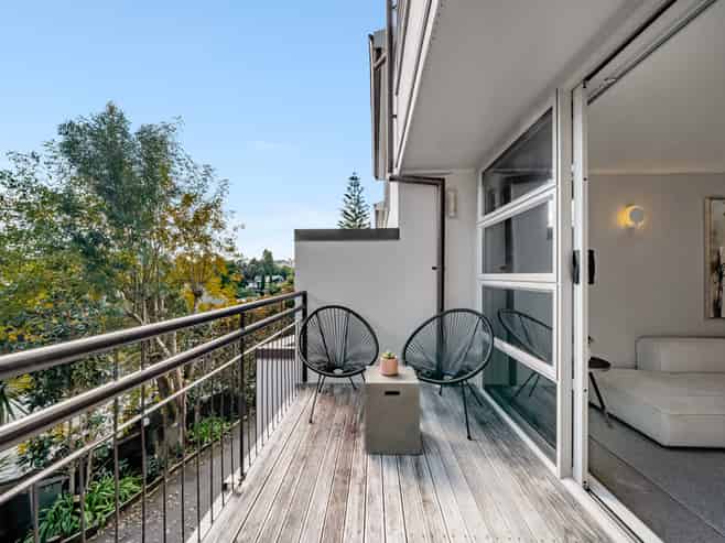 2/300 Parnell Road, Parnell