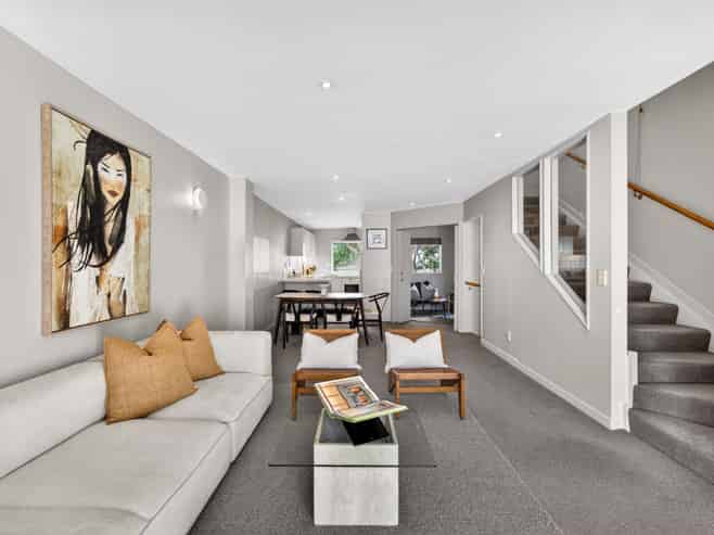 2/300 Parnell Road, Parnell