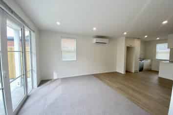 6/25  Bunyan Street, Waltham
