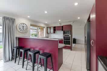 37 Horopito Road, Waikanae