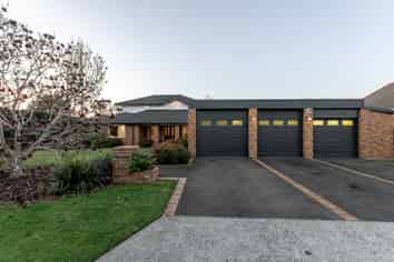 37 Horopito Road, Waikanae