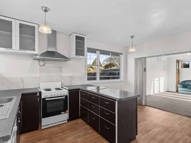133 Springs Road, Hornby