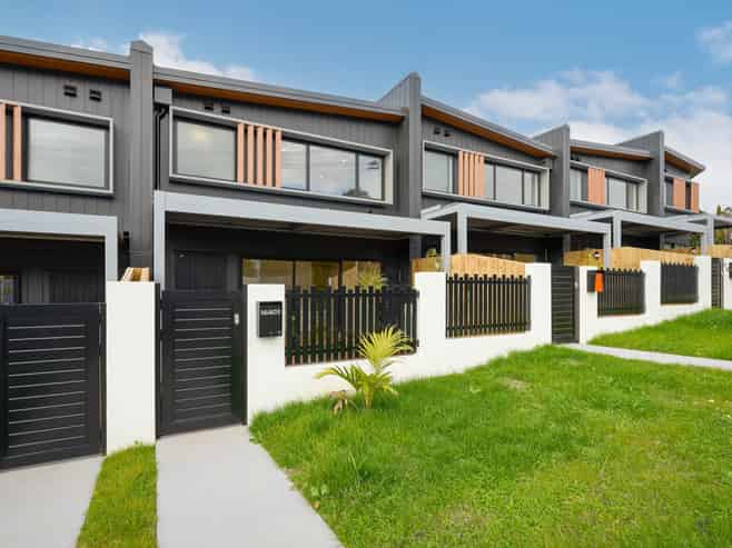 14/403 Beach Road, Mairangi Bay