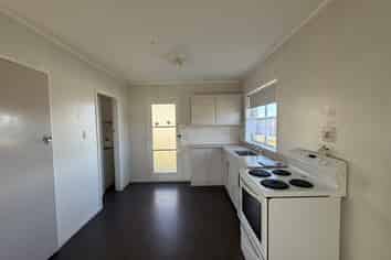 1/4 Mere Road, Hilltop