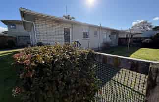 1/4 Mere Road, Hilltop