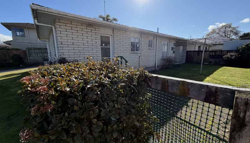 1/4 Mere Road, Hilltop