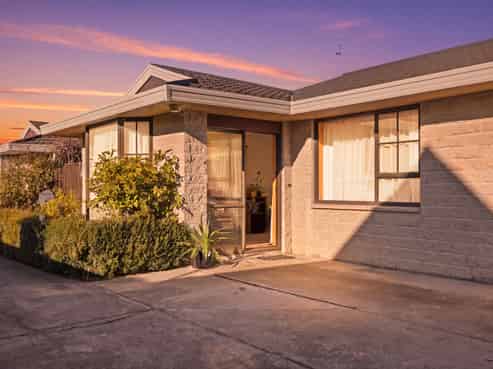 3/63 Division Street, Riccarton