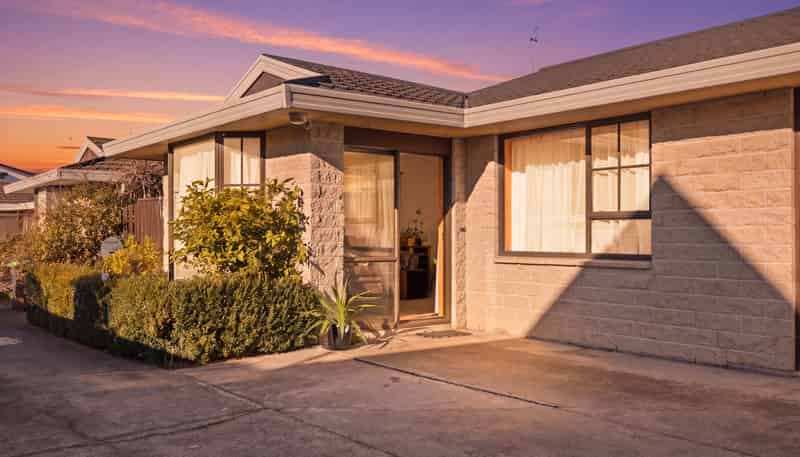 3/63 Division Street, Riccarton