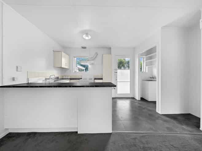 3/4 Thorn Place, Papatoetoe
