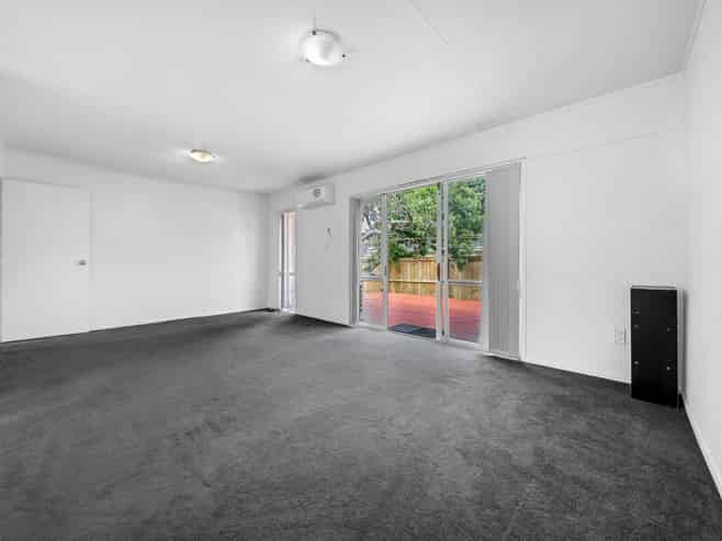 3/4 Thorn Place, Papatoetoe