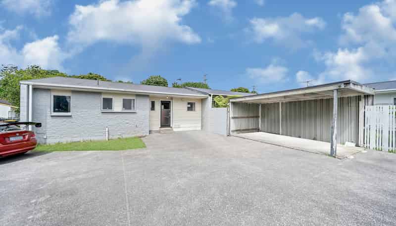 3/4 Thorn Place, Papatoetoe