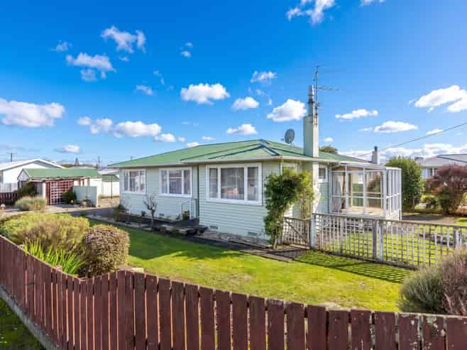 9 Jones Place, Masterton
