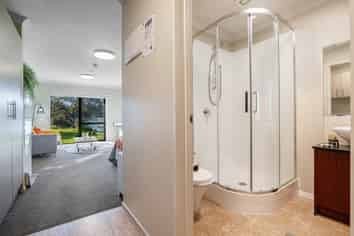2G/25 Weranui Road, Waiwera