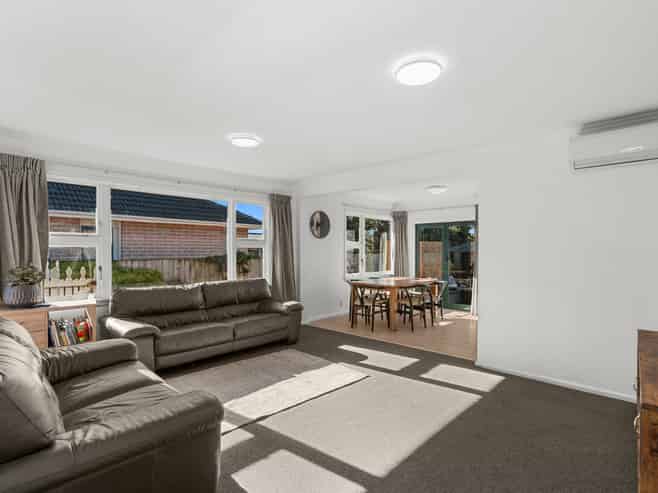 24 Teesdale Street, Burnside