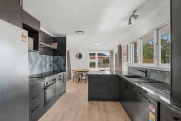 24 Teesdale Street, Burnside