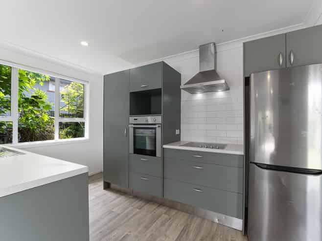 50 Swansea Road, Stratford