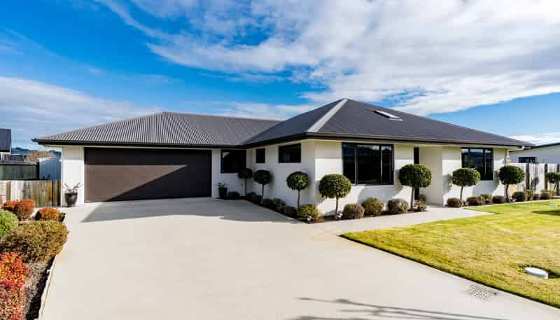 3 Anderton Crescent, Mosgiel