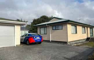 38A Strid Road, Te Atatu South