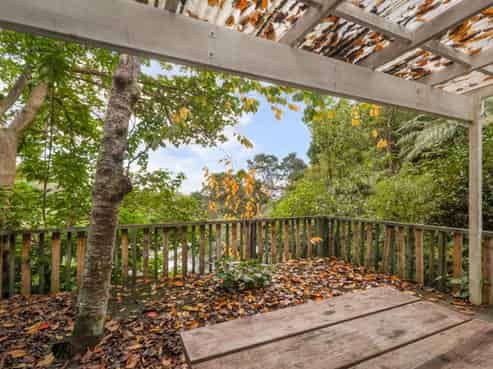 5 Strange Road, Waiomu