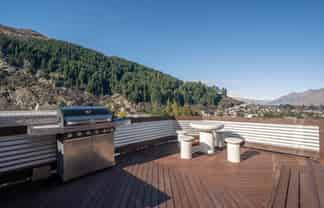8B Kiely Lane, Queenstown Central