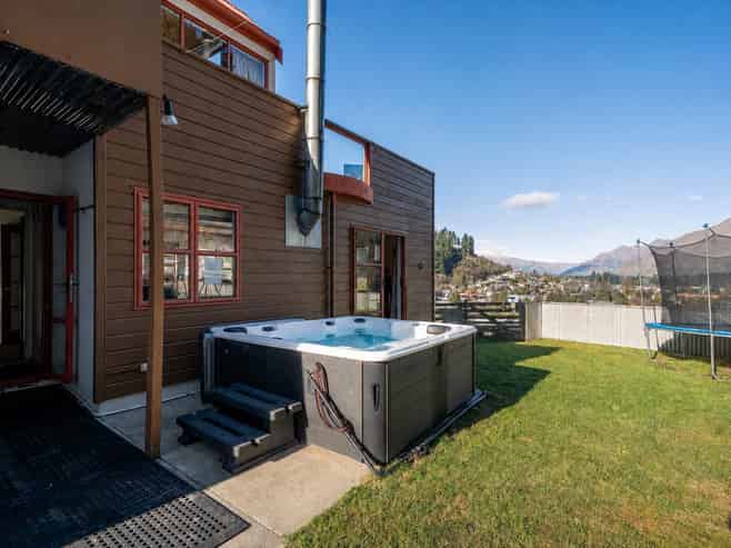8B Kiely Lane, Queenstown Central