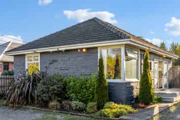 33 Charlesworth Street, Woolston